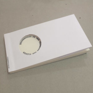 Desperdício de uma floreira sem flores